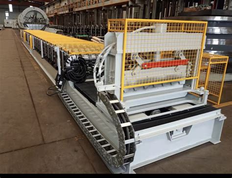 metal deck machine